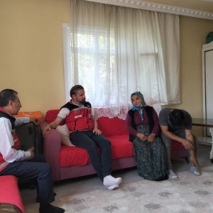 Şehitlerimizi Rahmet ve Minnetle Andık - fotoğraf 2