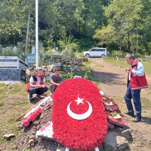 Şehitlerimizi Rahmet ve Minnetle Andık - fotoğraf 1
