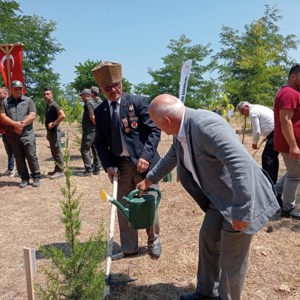 15 Temmuz Şehidimiz Ömer Can Açıkgöz Hatıra Ormanı’nda Anıldı - fotoğraf 3