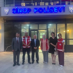 15 Temmuz Anma Programı Kapsamında Şehit Aileleri ve Gaziler Onuruna Yemek Düzenlendi - fotoğraf 7