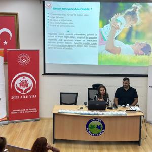  2025 AİLE YILI KAPSAMINDA KORUYUCU VE GÖNÜLLÜ AİLE TANITIM PROGRAMI GERÇEKLEŞTİRİLDİ - fotoğraf 2