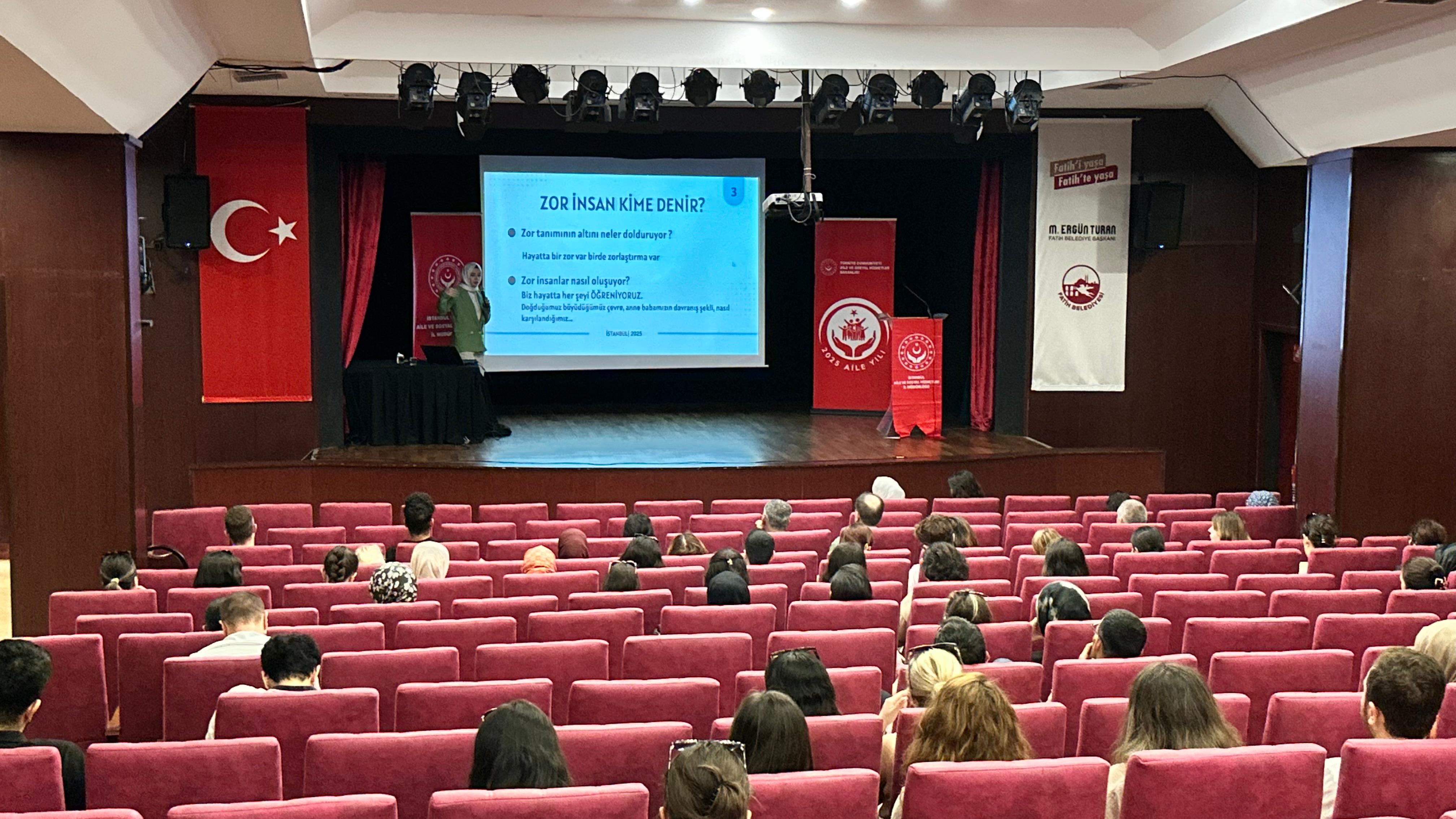 Aile Yılı Kapsamında ‘Zor İnsanlarla Başa Çıkma Stratejileri’ Semineri Gerçekleştirildi