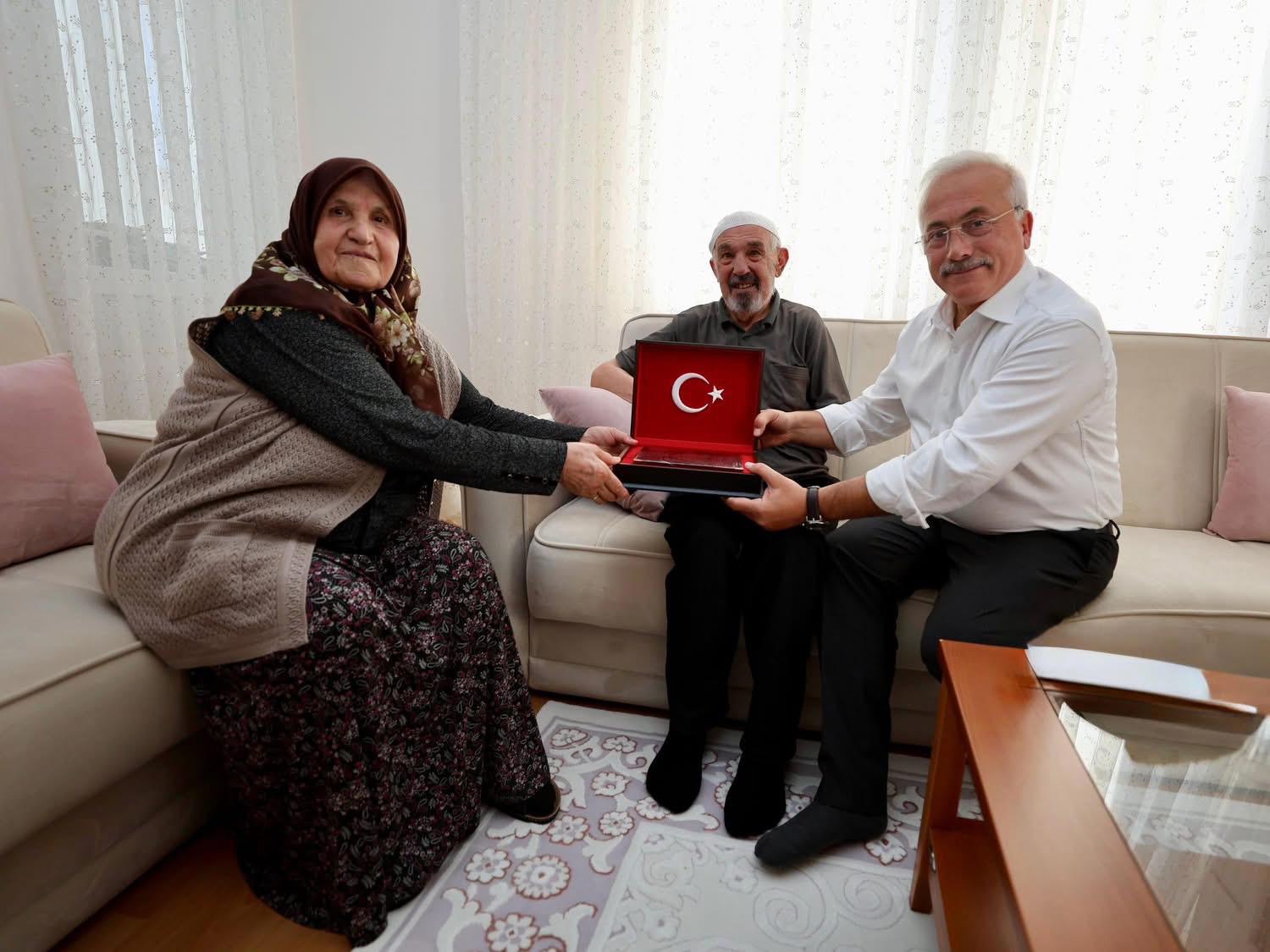 Şehidimizin Aziz Emanetlerine Ahde Vefa.. - fotoğraf 1