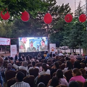 Nesillerin Buluştuğu Açık Hava Sinema Etkinliği  Düzenlendi - fotoğraf 2