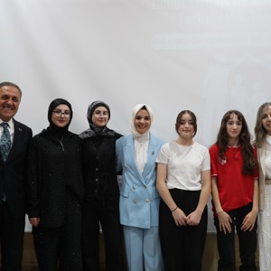 Bakanımız Göktaş, Bingöl'de Gönül Elçileri ile Koruyucu Aile Farkındalık Toplantısı'nda konuştu - fotoğraf 4