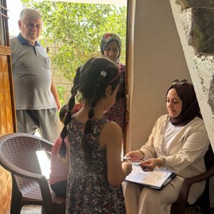 "Aile ve Çocuklara Kitap Ayraçları Dağıtılmış" - fotoğraf 4