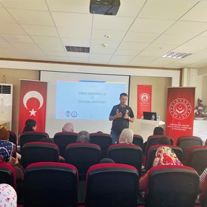  “Siber Zorbalık ve Akran Zorbalığı” Semineri! - fotoğraf 1