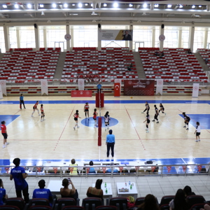 Çocuk Hizmetleri Voleybol Şampiyonası'nda Zirvenin Sahipleri Muş ve İstanbul Oldu - fotoğraf 1