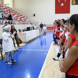 Çocuk Hizmetleri Voleybol Şampiyonası'nda Zirvenin Sahipleri Muş ve İstanbul Oldu - fotoğraf 19