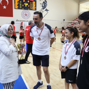 Çocuk Hizmetleri Voleybol Şampiyonası'nda Zirvenin Sahipleri Muş ve İstanbul Oldu - fotoğraf 22
