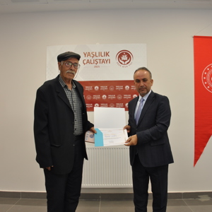 İl Müdürlüğümüzün çok amaçlı salonunda düzenlenen Yaşlılık Çalıştayı, İl Müdürlüğümüz ve ilgili birimlerin katılımıyla gerçekleşti.  - fotoğraf 3