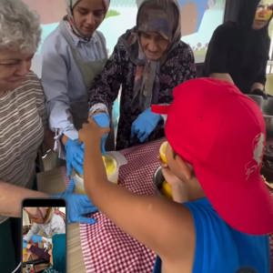 Sıcakta Serinleten Buluşma: Limonata Etkinliği ile Nesiller Bir Arada   - fotoğraf 2