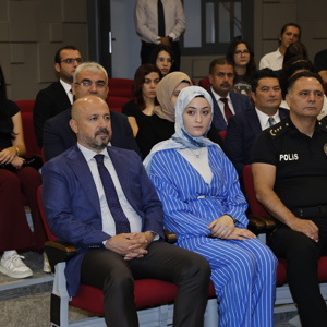 ADANA’DAN 40 GENÇ KIZ, NEVŞEHİR’DEKİ KÜLTÜR KAMPINA UĞURLANDI - fotoğraf 4