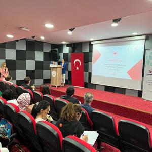 “Kadın Girişimciler ve Kadın Kooperatiflerine Yönelik IPARD Proje Hazırlama Eğitimi” düzenlendi - fotoğraf 4