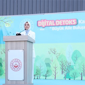Aile ve Sosyal Hizmetler Bakanımız Göktaş, Rize'de Dijital Detoks ve Büyük Aile Buluşması'na katıldı - fotoğraf 2