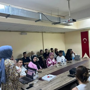 Evlenecek Gençlerin Desteklenmesi Projesi Kapsamında Düzenlenen Evlilik Öncesi Eğitim Programı Başarıyla Tamamlanmıştır - fotoğraf 3