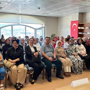 "Akran Zorbalığı ve Siber Zorbalık" Konulu Söyleşi Gerçekleştirildi - fotoğraf 1