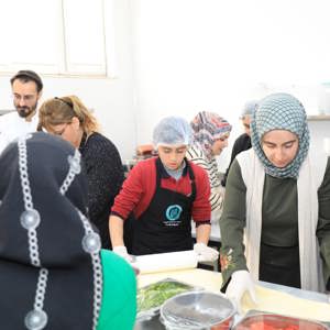 Bitlis’te “Benim Yeteneğim Benim Mutfağım” Projesi Çocuklarla Buluştu - fotoğraf 2