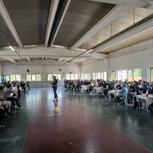 Organize Sanayi Fabrikasında çalışmakta olan vatandaşlarımıza  “Aile İçi İletişim, Kadına Yönelik Şiddetle Mücadele ve 6284 sayılı Kanun” kapsamında eğitim verilerek broşür dağıtımı yapılmıştır - fotoğraf 1