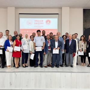Eskişehir'de Yaşlıların Yaşam Kalitesini Artırmak İçin Önemli Adım: Yaşlılık Çalıştayı Düzenlendi - fotoğraf 19