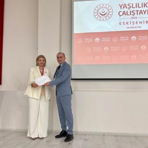 Eskişehir'de Yaşlıların Yaşam Kalitesini Artırmak İçin Önemli Adım: Yaşlılık Çalıştayı Düzenlendi - fotoğraf 16
