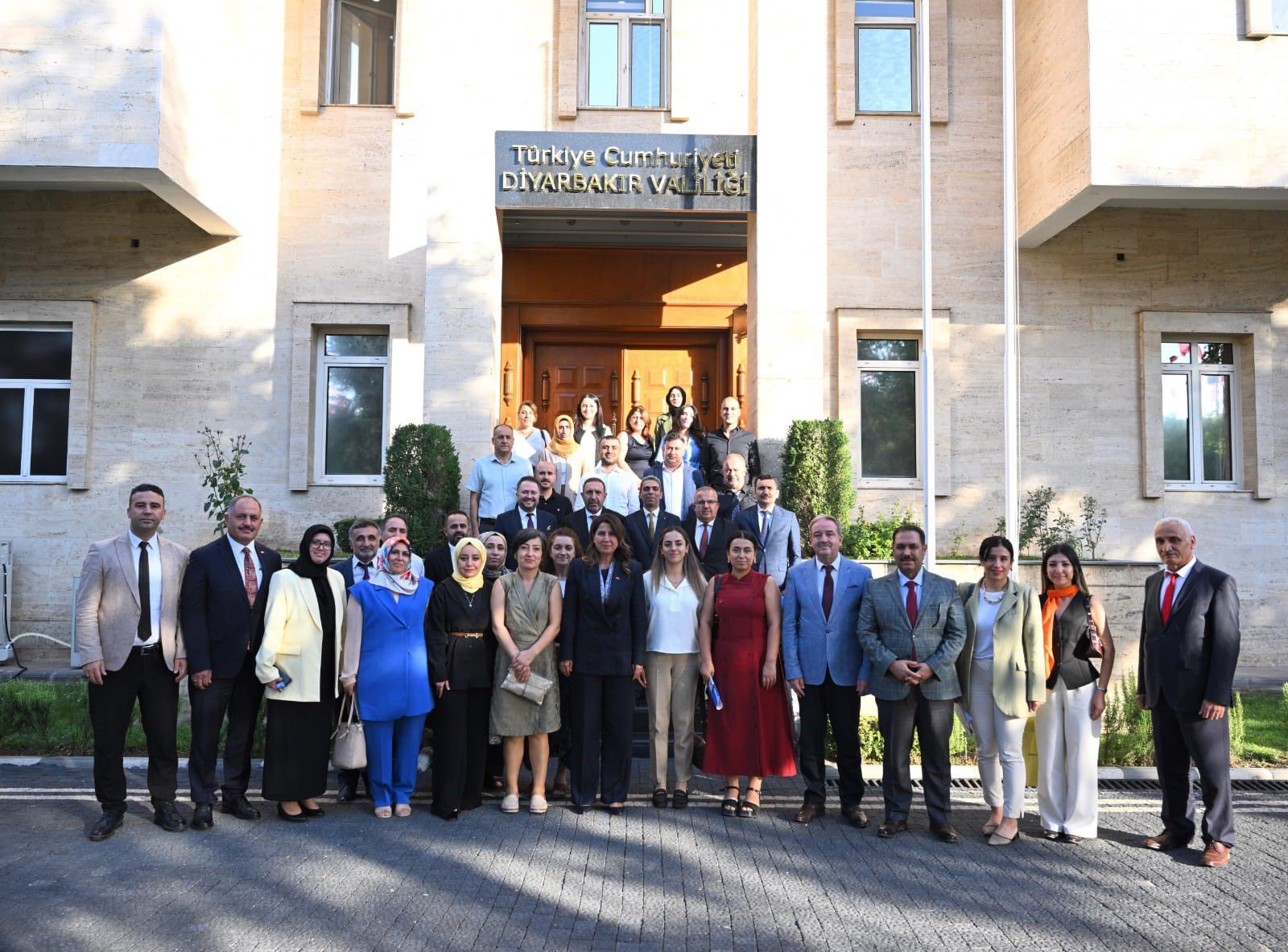 Güneydoğu Anadolu Bölgesi Kadın Hizmetleri Bölgesel İstişare Toplantısı Gerçekleştirildi - fotoğraf 1