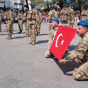 30 Ağustos Zafer Bayramımızın 103. yılı, Cumhuriyet Meydanı'nda coşkuyla kutlandı. - fotoğraf 1