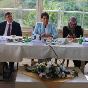 Karadeniz Bölgesi Kadın Hizmetleri Bölgesel İstişare Toplantısı Trabzon’da Gerçekleştirildi. - fotoğraf 1