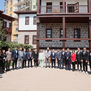 Aile ve Sosyal Hizmetler Bakanımız Göktaş,  Türkiye Basın Federasyonu'nda gündeme ilişkin değerlendirmelerde bulundu - fotoğraf 5