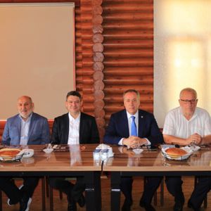 Terörsüz Türkiye Hedefiyle Düzenlenen Kahvaltıda Şehit Aileleri ve Gazilerle Bir Araya Gelindi - fotoğraf 1
