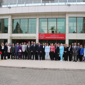Karadeniz Bölgesi Kadın Hizmetleri Bölgesel İstişare Toplantısı Trabzon İlinde Gerçekleştirildi  - fotoğraf 3