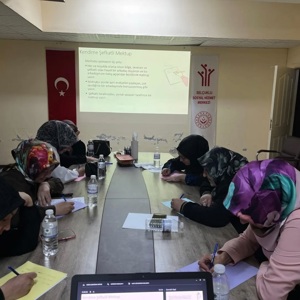 Evde Bakım Hizmeti Alan Vatandaşlarımıza Yönelik Stres Yönetimi Eğitimi Düzenlendi - fotoğraf 1