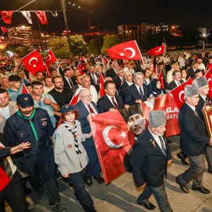 Samsun’da 30 Ağustos Zafer Bayramı 103. Yılında İstiklal Madalyası Yürüyüşü ile Coşkuyla Kutlandı - fotoğraf 9