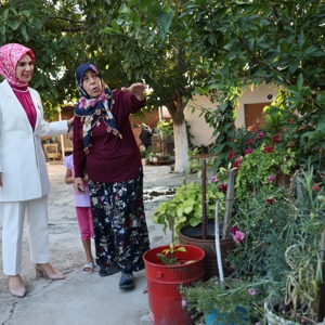 Bakanımız Göktaş, Kıbrıs Gazisi ve eşinin 48 yıllık yuvasına misafir oldu - fotoğraf 3
