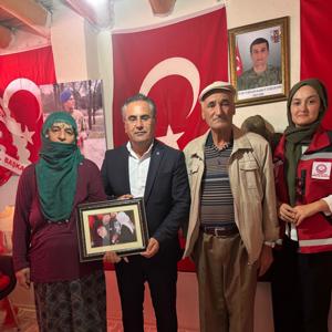 Cumhurbaşkanımızın Hatıra Fotoğrafları Şehit Ailelerine Takdim Edildi - fotoğraf 3