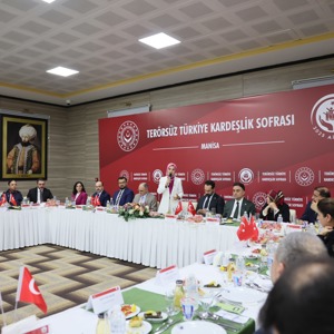 Bakanımız Göktaş, Manisa'da "Türkiye Yüzyılı Buluşmaları" programında konuştu - fotoğraf 11