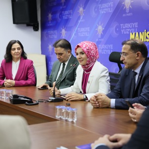 Bakanımız Göktaş, Manisa'da "Türkiye Yüzyılı Buluşmaları" programında konuştu - fotoğraf 23