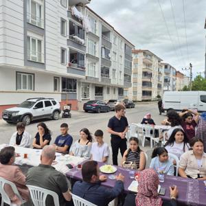 Bafra’da “Aile Olmak” Temalı Etkinlikte Çocuklar ve Aileler Bir Araya Geldi   - fotoğraf 5