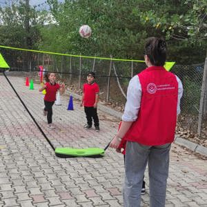 Asarcık’ta Renkli Bir Eğitim Başlangıcı: Çocuklar Spor ve Sanatla Buluştu   - fotoğraf 5