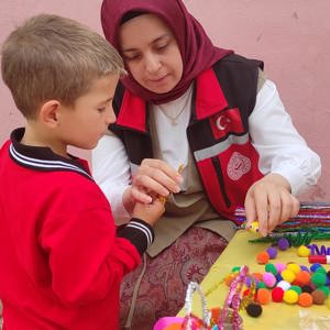 Asarcık’ta Renkli Bir Eğitim Başlangıcı: Çocuklar Spor ve Sanatla Buluştu   - fotoğraf 7