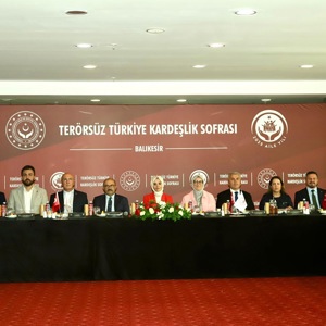  “Terörsüz Türkiye Kardeşlik Sofrası” - fotoğraf 1