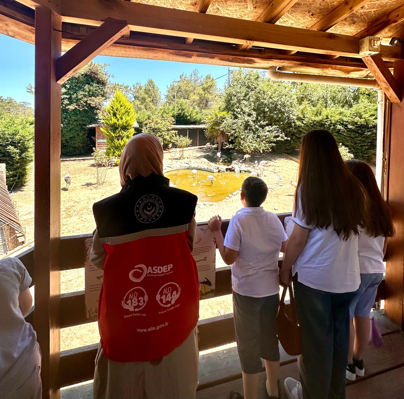 Sosyal ve Ekonomik Destek Hizmet Modelinden Yararlanan Çocuklarımıza Okul Destek Projesi Kapsamında Etkinlikler Düzenlemeye Devam Ediyoruz