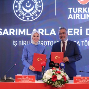 Aile ve Sosyal Hizmetler Bakanlığı ile THY arasında "ileri dönüşüm" protokolü imzalandı - fotoğraf 2