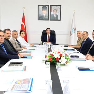 Valimiz Sayın Ahmet Karakaya başkanlığında, 2025-2026 eğitim öğretim yılı “Okul Güvenliği Toplantısı” gerçekleştirildi - fotoğraf 1