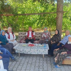 2025 Aile Yılı Etkinlikleri Kapsamında İlimiz Yeşilova İlçesi Sazak Köyünde İkamet Eden Şehidimizin Ailesi Ziyaret Edildi. - fotoğraf 4