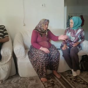 2025 Aile Yılı Etkinlikleri Kapsamında İlimiz Yeşilova İlçesi Sazak Köyünde İkamet Eden Şehidimizin Ailesi Ziyaret Edildi. - fotoğraf 4