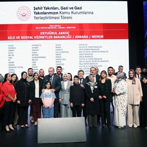 Cumhurbaşkanı Erdoğan ve Aile ve Sosyal Hizmetler Bakanımız Göktaş, Şehit Yakınları, Gazi ve Gazi Yakınlarının Kamu Kurumlarına Yerleştirilmesi Kura Töreni'ne katıldı - fotoğraf 1