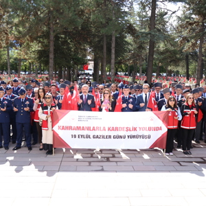 Kahramanlarla Kardeşlik Yolunda - fotoğraf 11