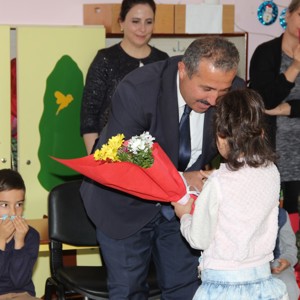 "HUZUREVİ DESTEKLİ OKUL ÖNCESİ EĞİTİM MODELİ UYGULAMASI" TANIŞMA ZİYARETİ YAPILDI - fotoğraf 8