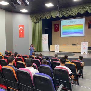 İnternetin Bilinçli Kullanımı Eğitimi - fotoğraf 2